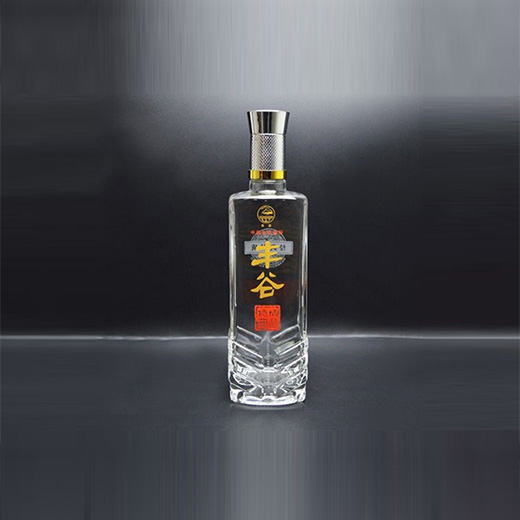 山东白酒瓶.jpg 山东白酒瓶.jpg