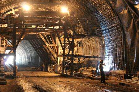 严寒地区隧道土工布施工要涉及几道工序?