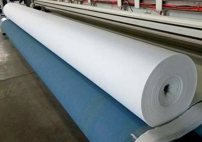 决定土工布功能的主要指标是什么?